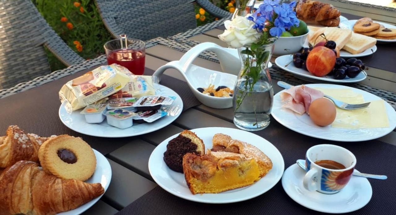 Hotel Ares Pontinia Dış mekan fotoğraf