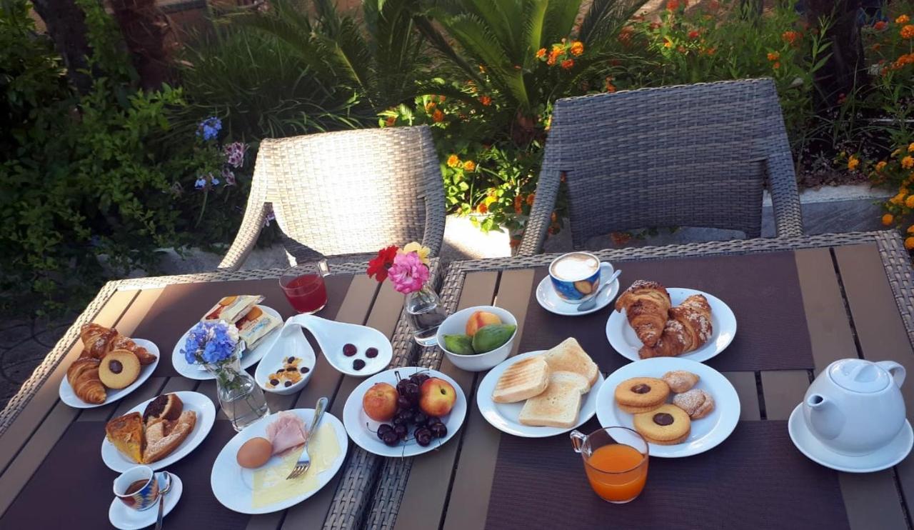 Hotel Ares Pontinia Dış mekan fotoğraf