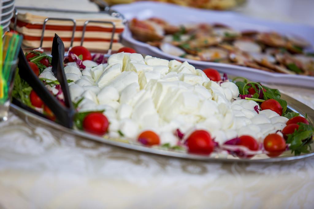 Hotel Ares Pontinia Dış mekan fotoğraf