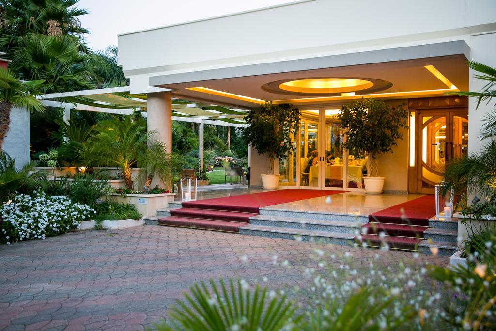 Hotel Ares Pontinia Dış mekan fotoğraf
