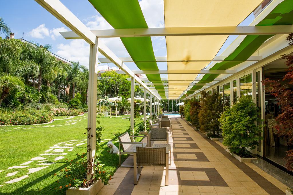 Hotel Ares Pontinia Dış mekan fotoğraf